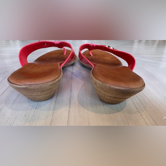 Italian Shoemakers Coral & Gold Thong Wedge Sandals – Women’s Size 8 - Picture 7 of 14